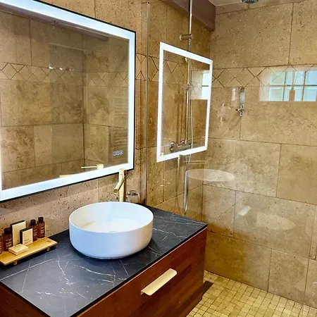 La Dune, & Отель Гассен