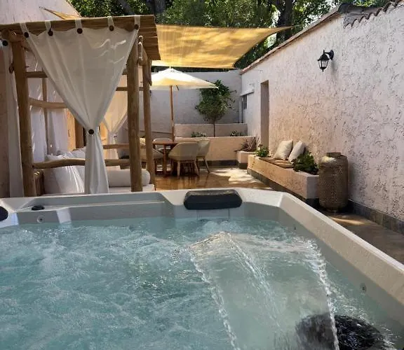La Dune, & 4*
